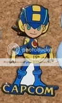 15th_Anniversary_Bobble-head_Pin.png