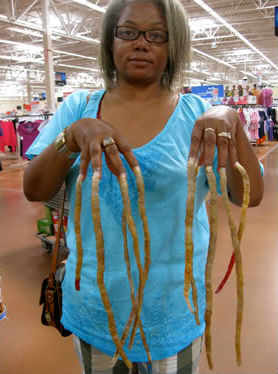 walmart-weirdo-12.jpg