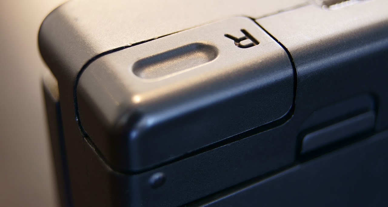 06_rbutton.jpg